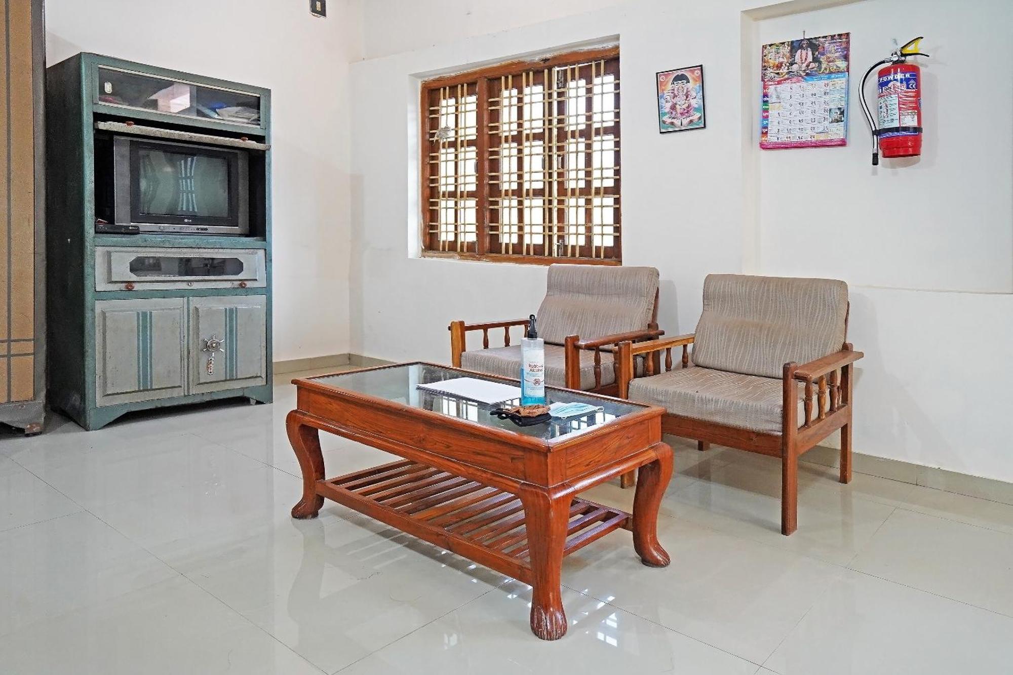 Oyo Home Unity Home Stay Rajpipla Экстерьер фото