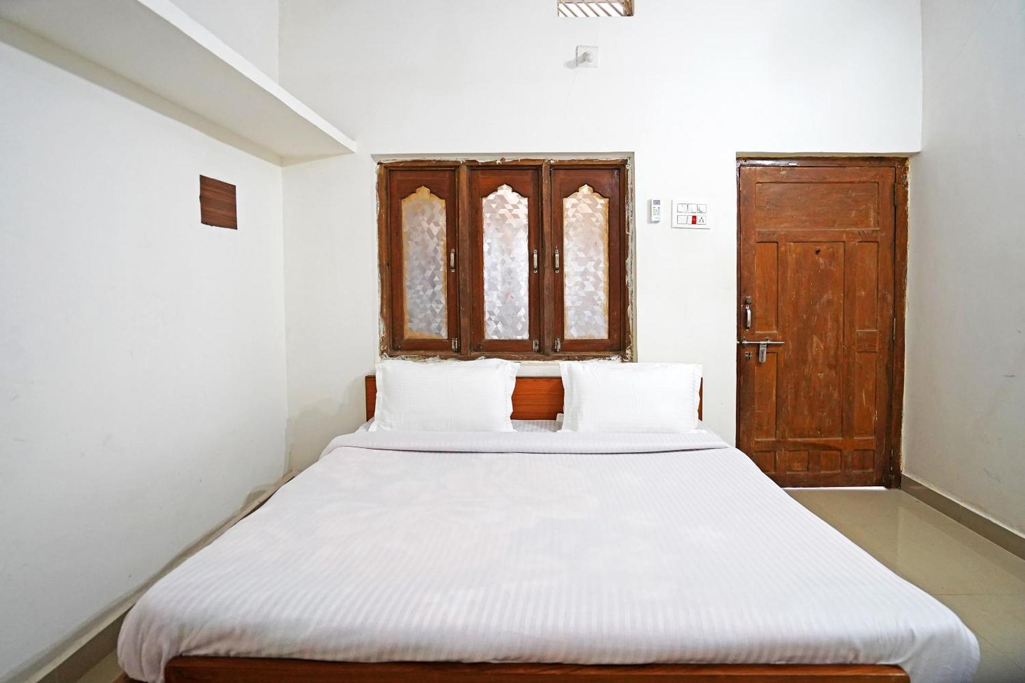 Oyo Home Unity Home Stay Rajpipla Экстерьер фото