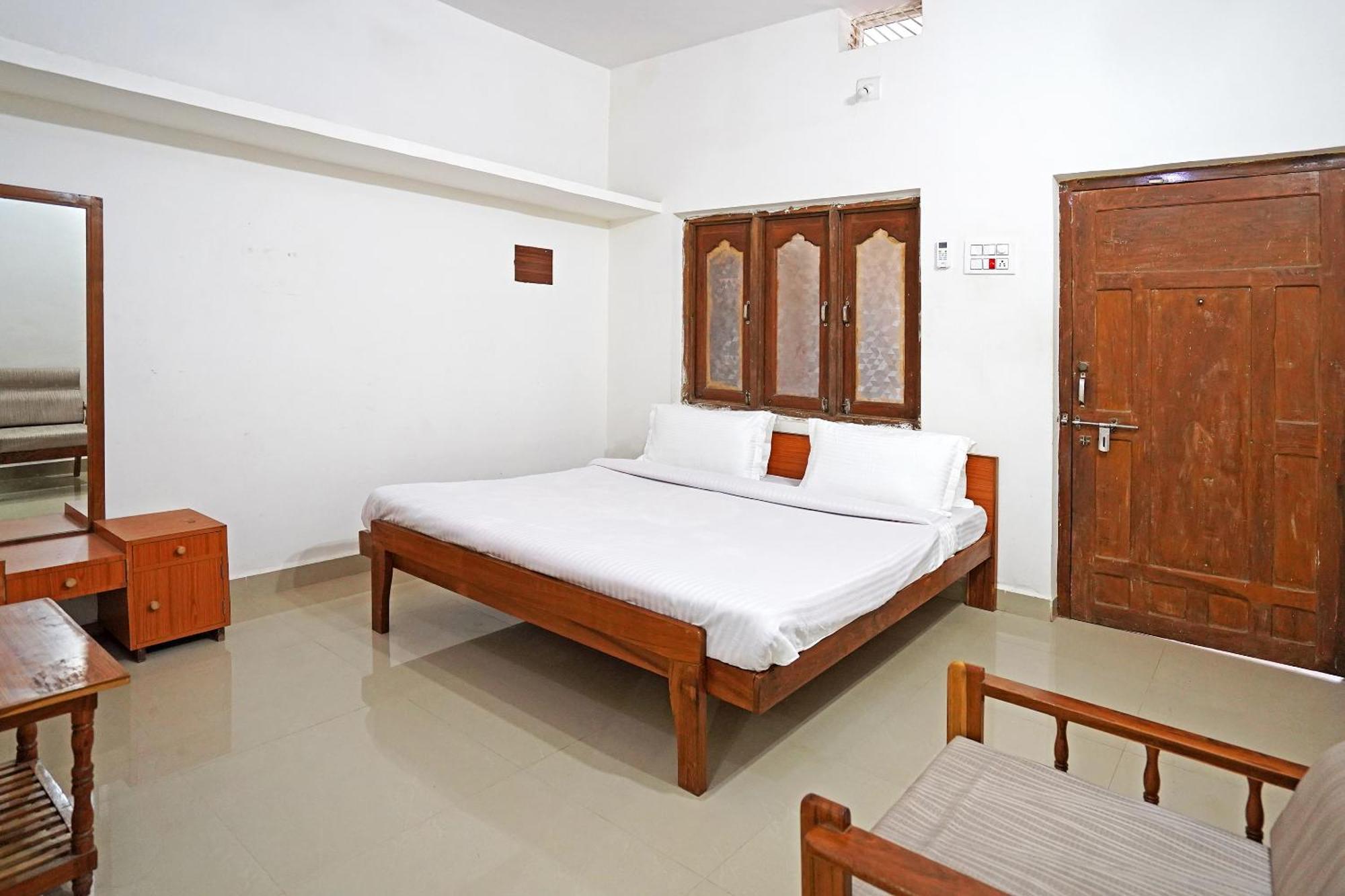 Oyo Home Unity Home Stay Rajpipla Экстерьер фото